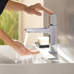 Hansgrohe Metropol Select Handle Chrome 110 Select Basin Mixer Tap