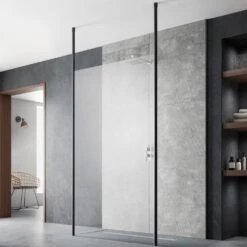 Hudson Reed 1100mm Wetroom Shower Screen & Black Ceiling Posts GPCP11